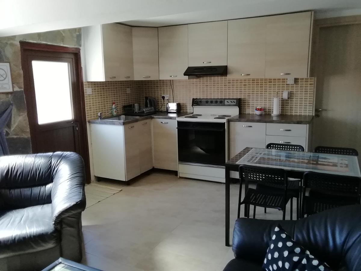 Stylineo Platres Daire Dış mekan fotoğraf